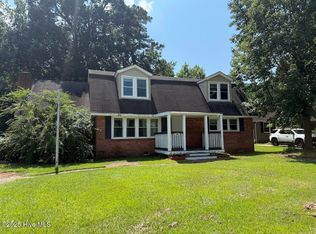 104 King Richard Ct, Jacksonville, NC 28546