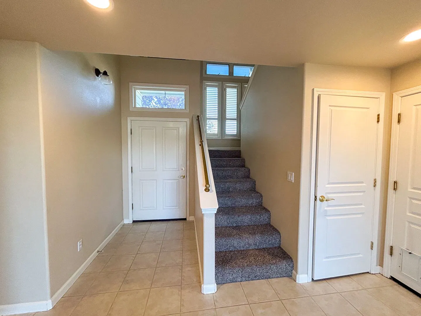 3 Bedroom Home for Rent in Cottonwood CA | Gated Community, Pool & Attached Garage — Photo 2