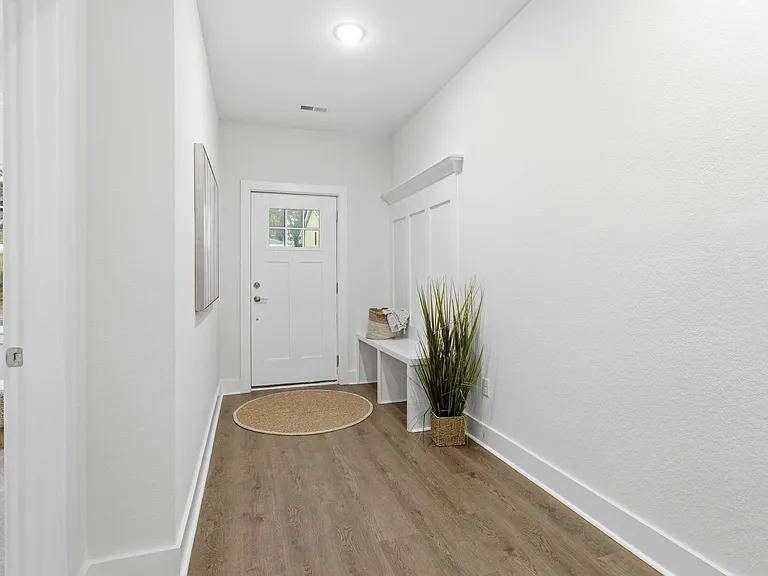 2923 Pretty Lake Ave #A — Photo 10