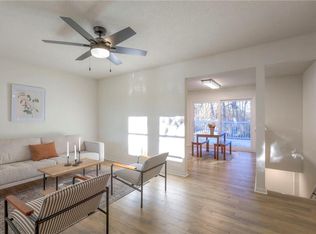 5405 NE San Rafael Dr, Kansas City, MO 64119