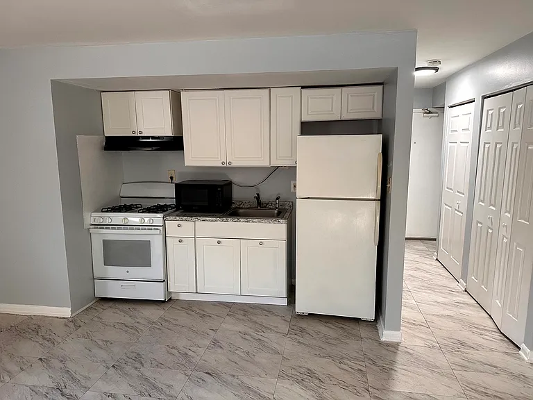 4010 Hampden St #104 — Photo 6