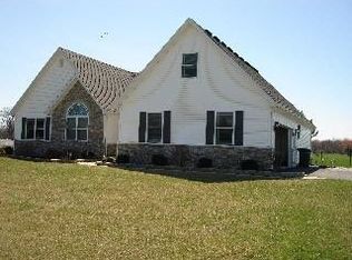 1513 Smith Rd, Temperance, MI 48182