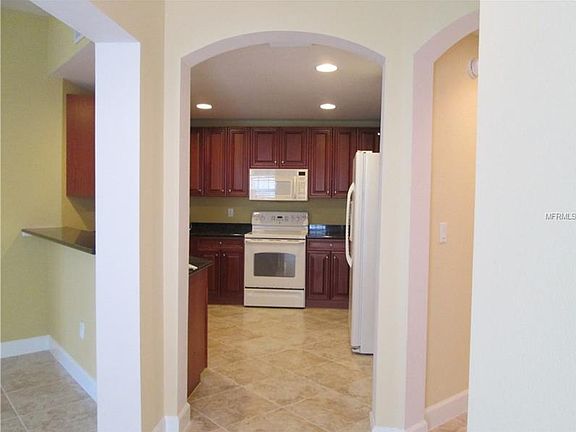 4th image of 240 W End Dr Building 8