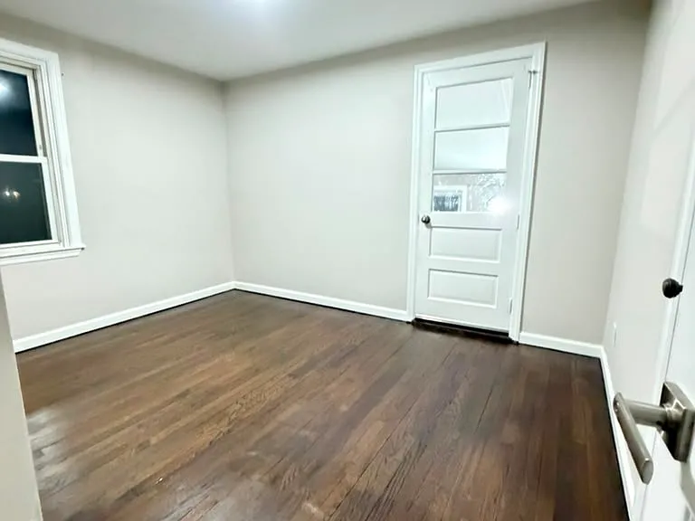 519 Bethel Ave — Photo 16