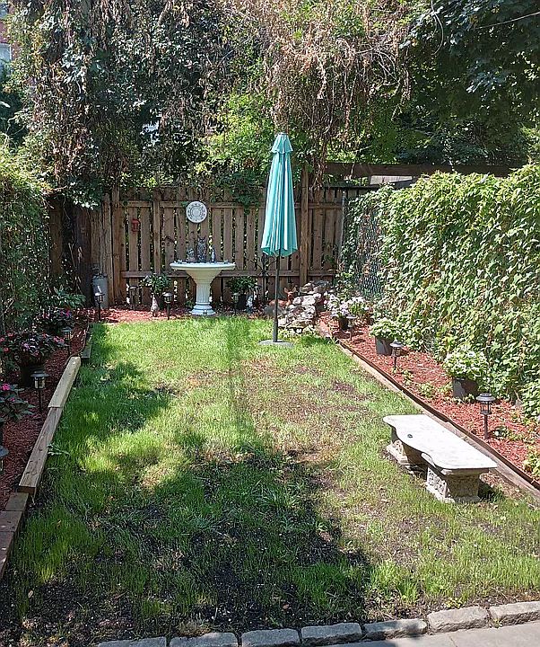 1st image of 180 Saint Jamess Place Gdn