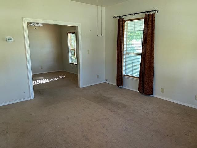 2nd image of 221 W Broadway Ave S