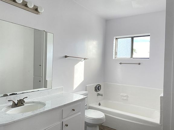 5th image of 7011 Lanewood Ave #Z303