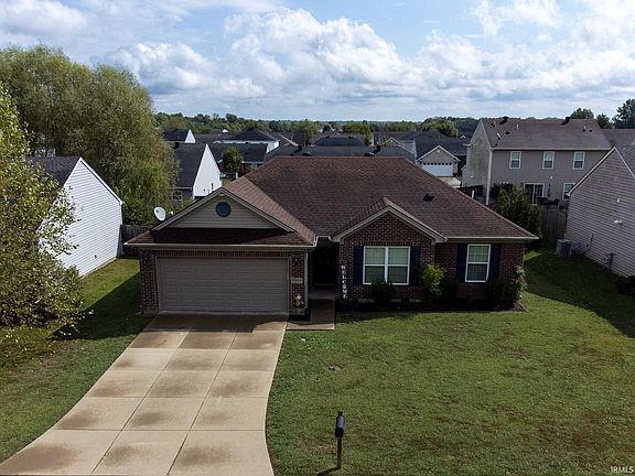 4th image of 11403 Saker Dr