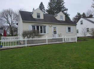13 Hillside Dr, Spencerport, NY 14559