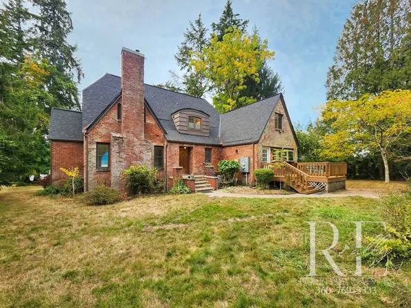 9053 Sunset Ln NW, Seabeck, WA 98380