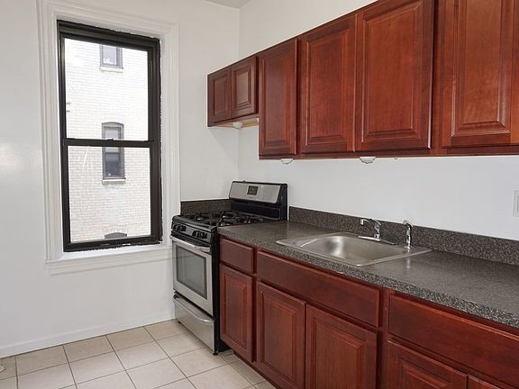 4th image of 486 Brooklyn Ave #14DD