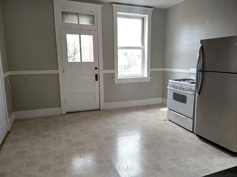4008 Connecticut St — Photo 7