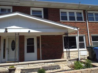 902 N Boxwood Dr #A, Mount Prospect, IL 60056