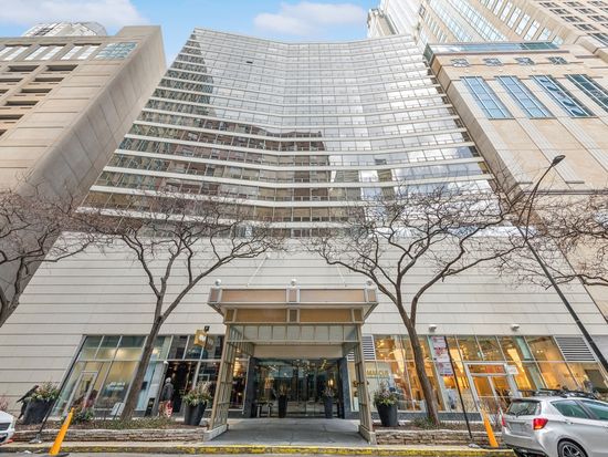 110 E Delaware Pl APT 1804, Chicago, IL 60611