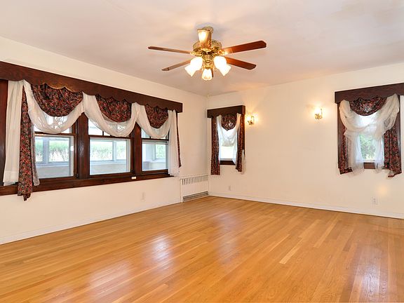 2nd image of 37 Hillcrest Ave