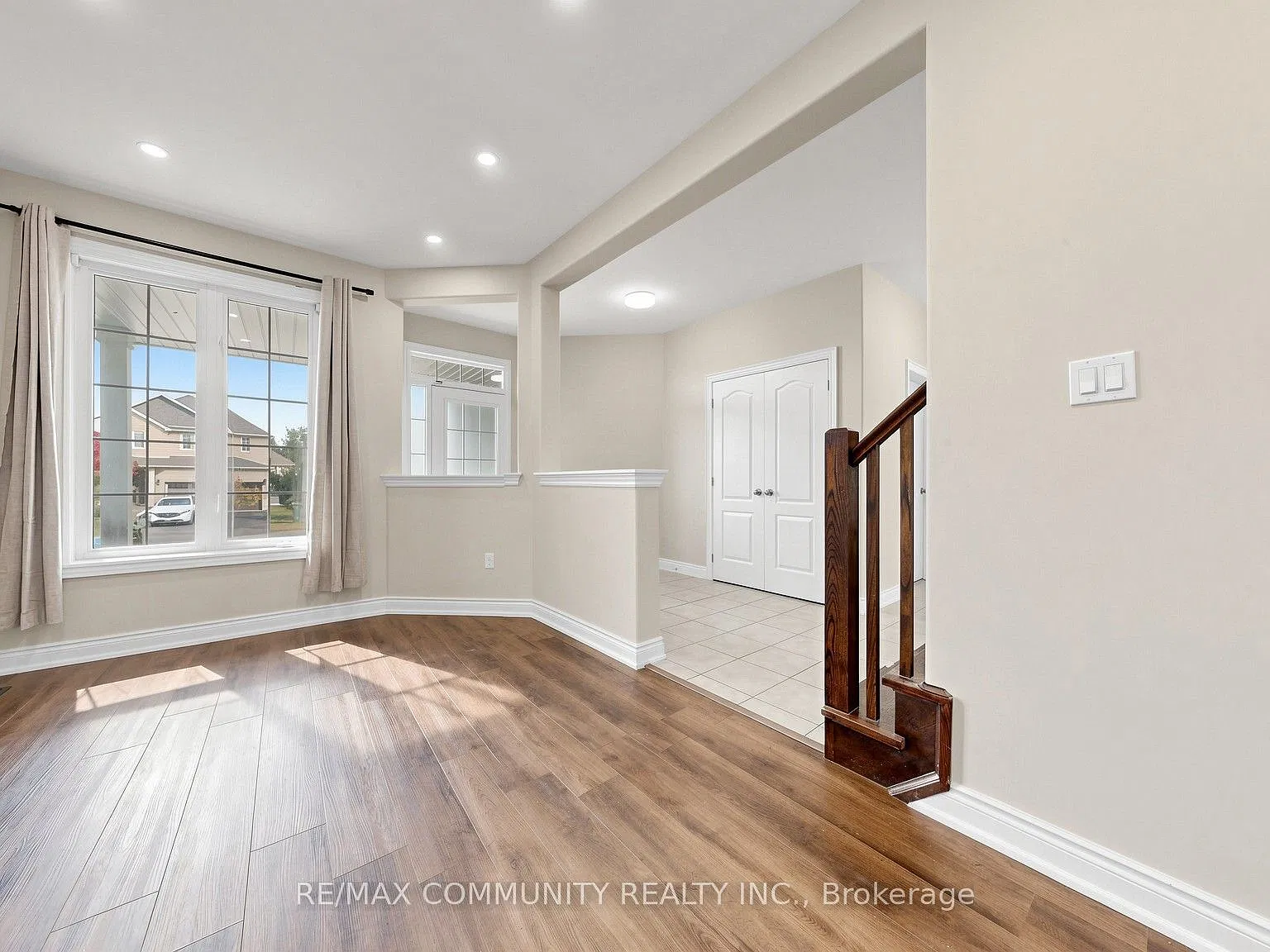 4 bed, $3,300 — Photo 2