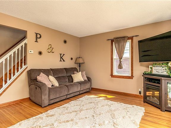 3rd image of 234 Hillside Ave