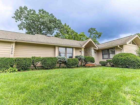 2nd image of 1646 Hickory Glenn Dr