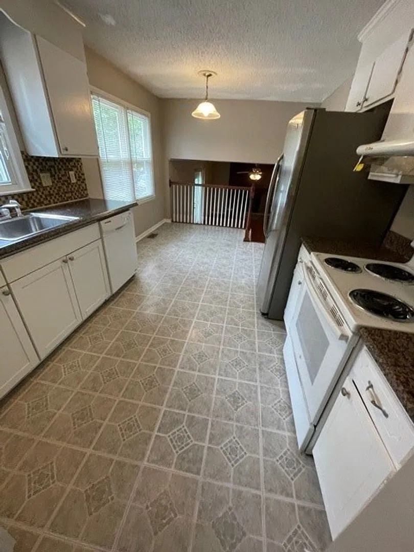 T.R. Lawing Realty Property — Photo 4