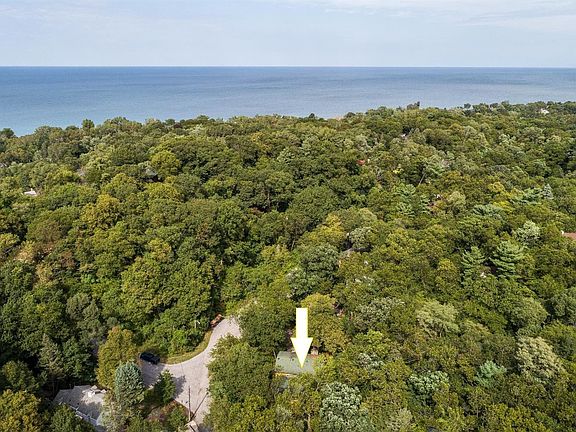 3rd image of 21 Woodland Trl