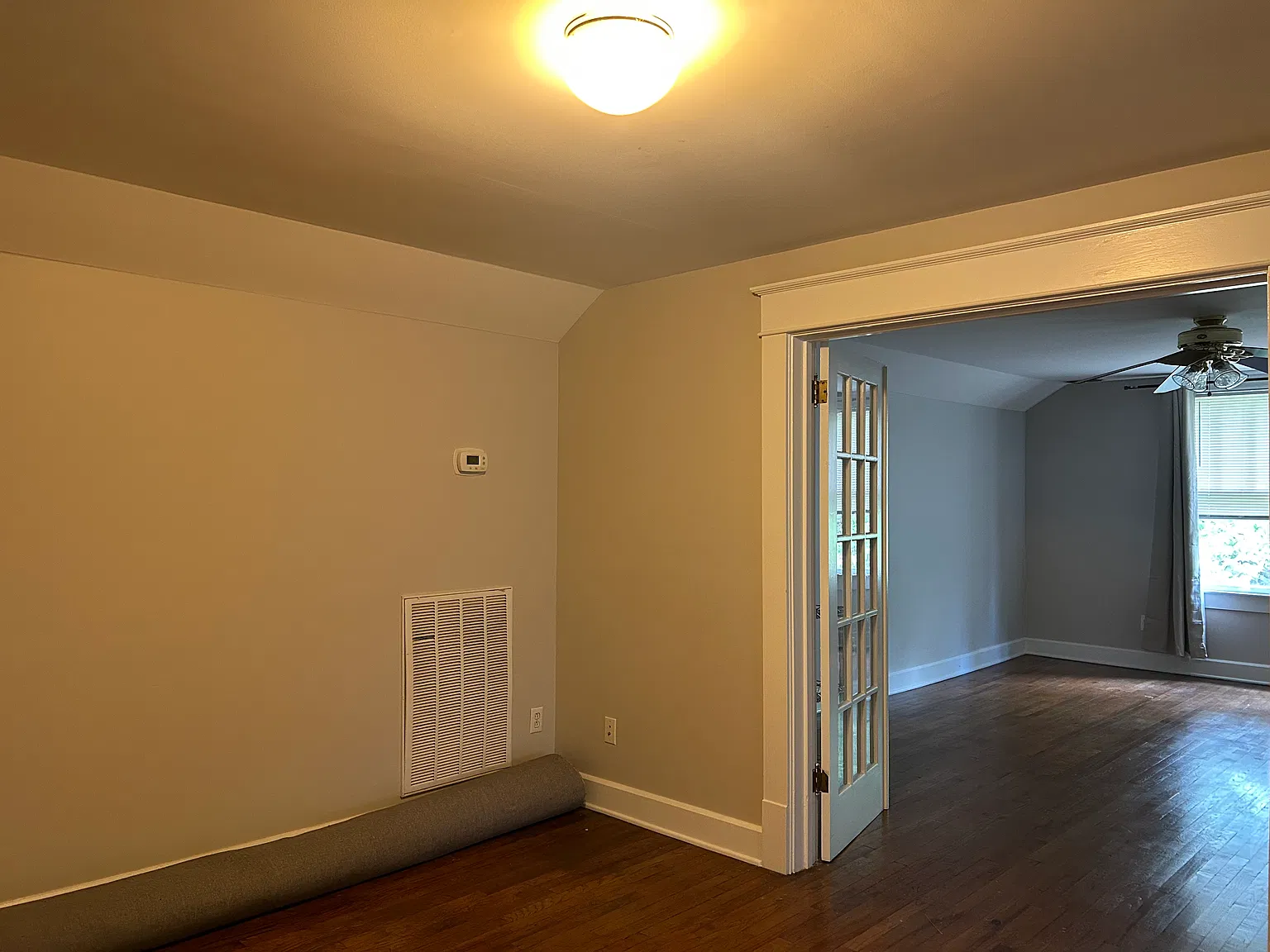 Studio, 878 sqft, $1,295 — Photo 4