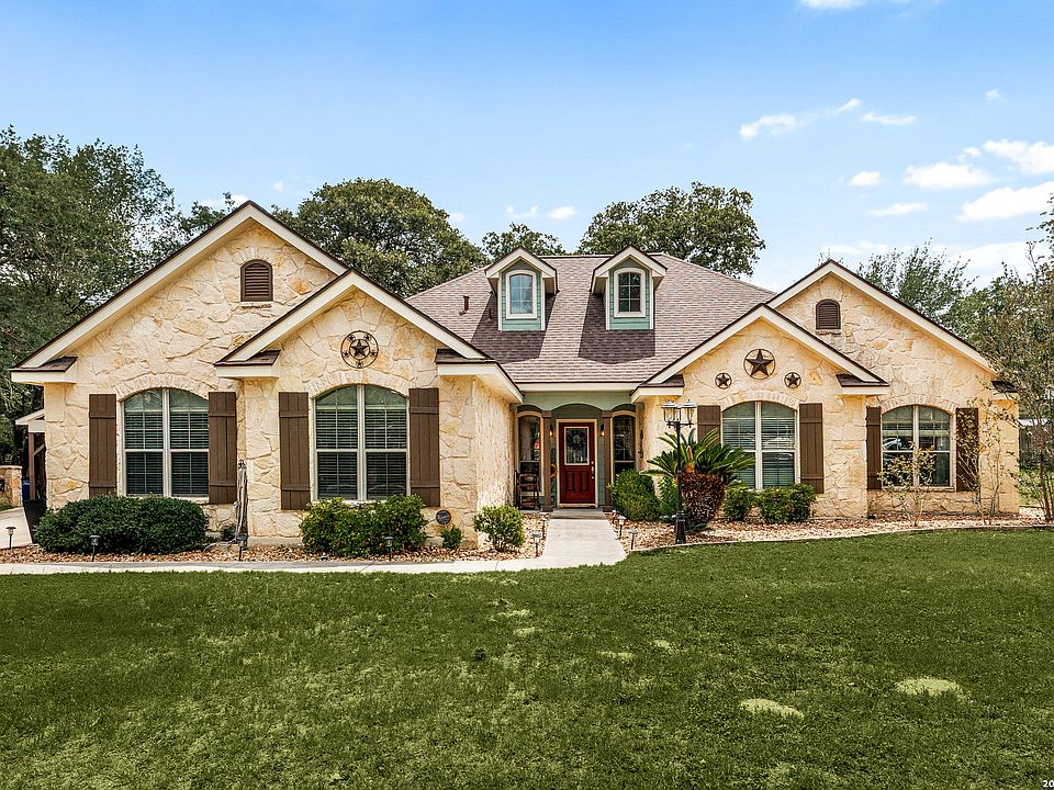 1st image of 304 Forest Country Dr