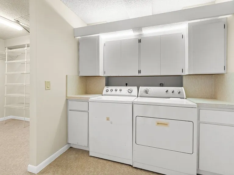 3650 Whitehall Dr #305 — Photo 16