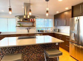 2440 NW 64th St, Seattle, WA 98107