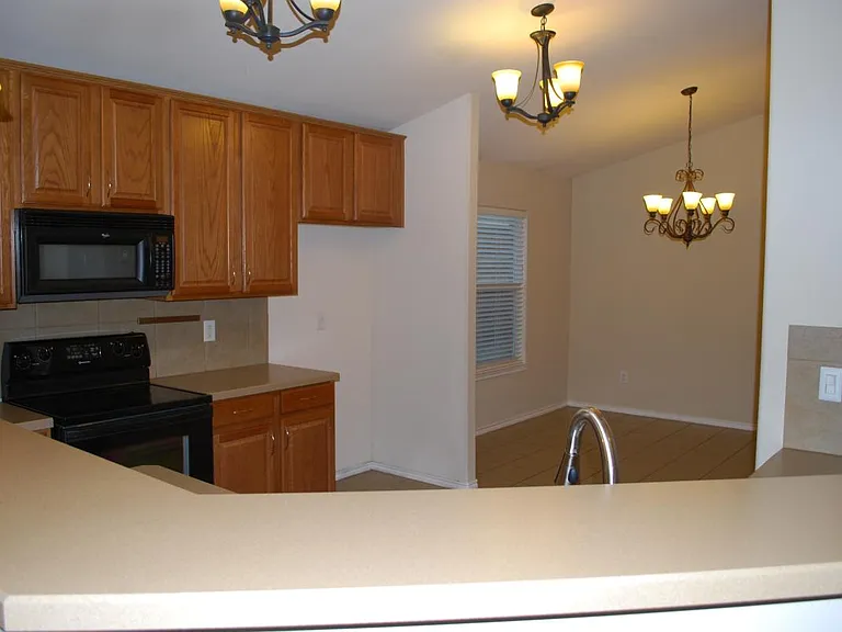 4713 Fox Sedge Ln — Photo 17