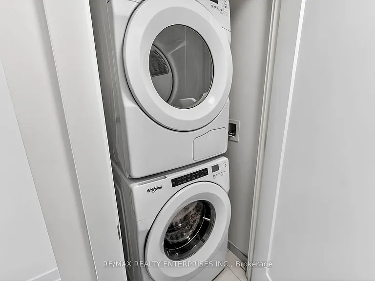 60 Central Park Dr #2404 — Photo 25