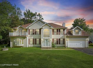 439 Cedar Dr, Long Pond, PA