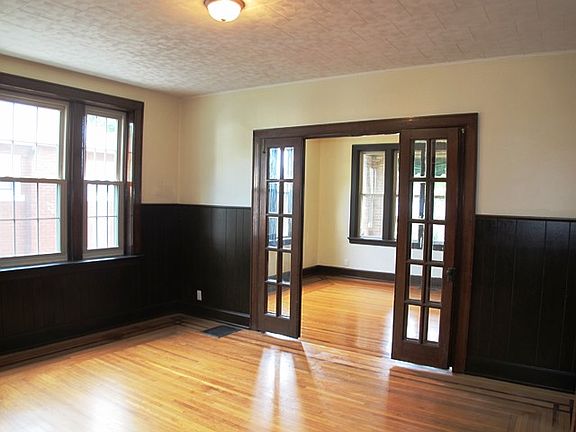 4th image of 1126 Coronado Ave