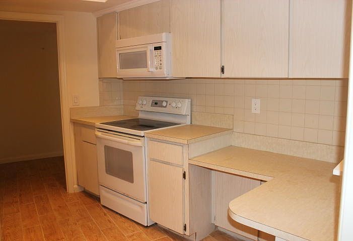 2nd image of 11811 Ave Of Pga #21D