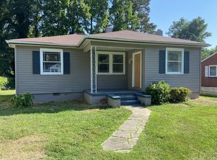1211 Cedrow Dr, High Point, NC 27260