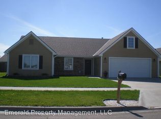 2517 Brook Ln, Manhattan, KS 66502