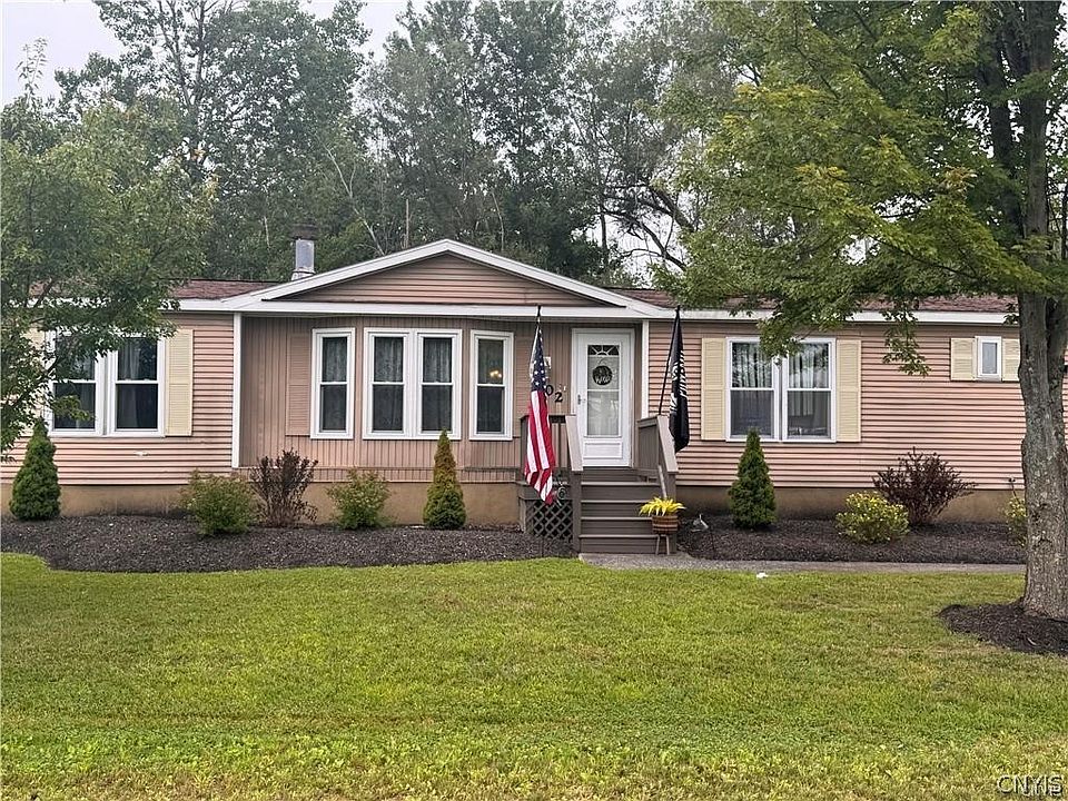 1st image of 202 Carmel Dr