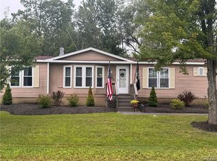 202 Carmel Dr, Rome, NY 13440