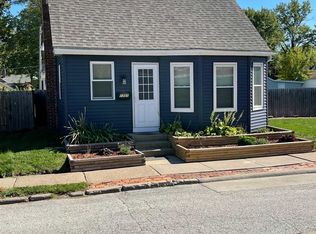 1721 Washington Ln, Davenport, IA
