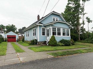 126 Benedict Rd, Warwick, RI 02888