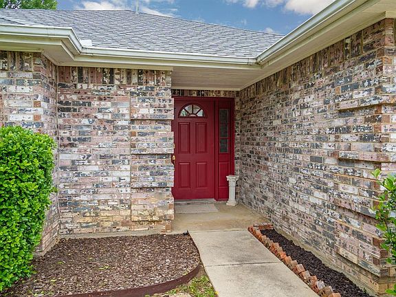4th image of 665 Blair Dr