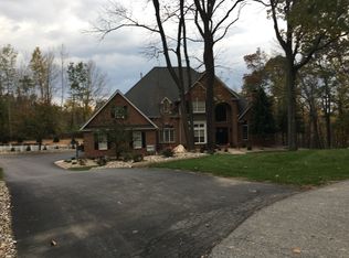 2665 Greens Dr, Hellertown, PA 18055