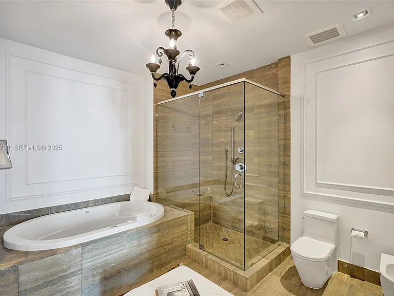 15811 Collins Ave #3302 — Photo 28