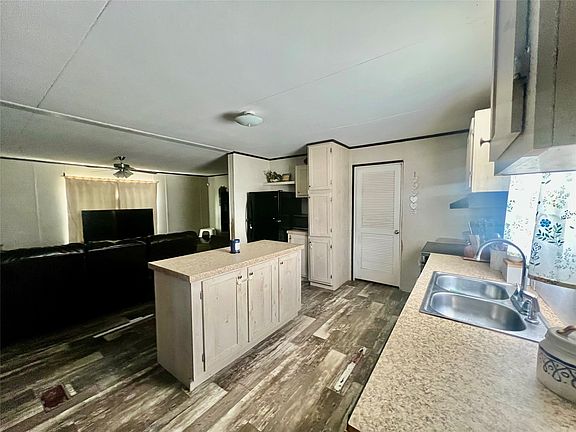 3rd image of 806 S 3rd St Lot 6