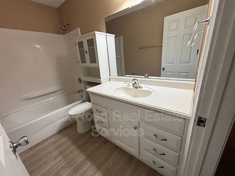 601 Brelsford Ave — Photo 27