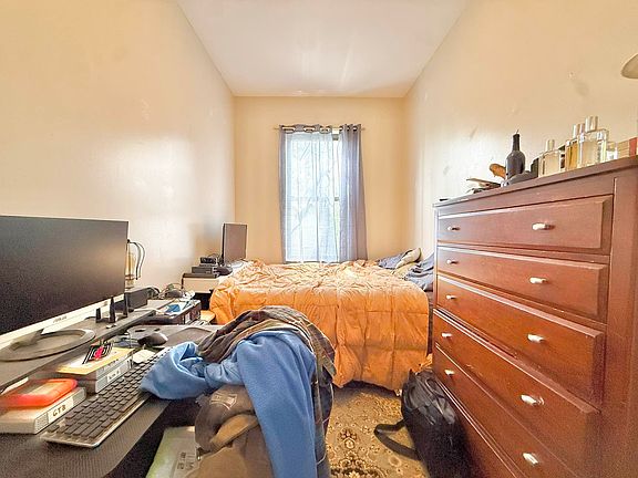 4th image of 1436 Greene Ave APT 2L