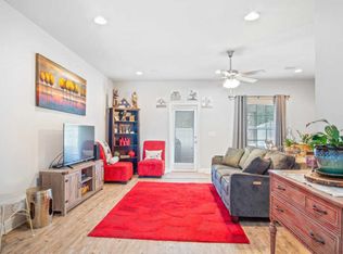8813 Brown Pelican Cir, Navarre, FL 32566