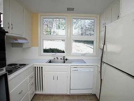 3rd image of 1857 NE Blueridge Dr