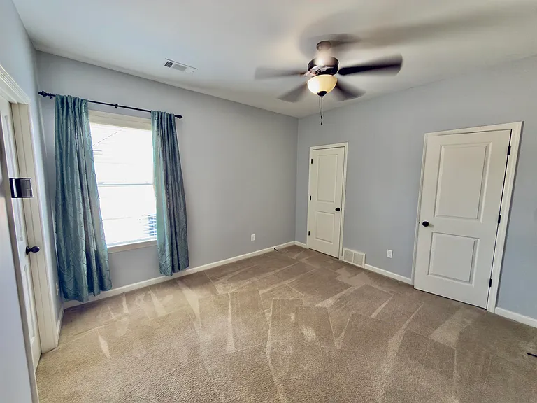 570 Winding Valley Cv — Photo 16