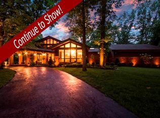 12642 Mason Forest Dr, Saint Louis, MO 63141