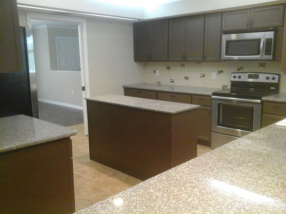 2nd image of 325 Rubens Dr